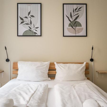 Spacious Family Apartment With 2 Bedrooms Berlin Bagian luar foto