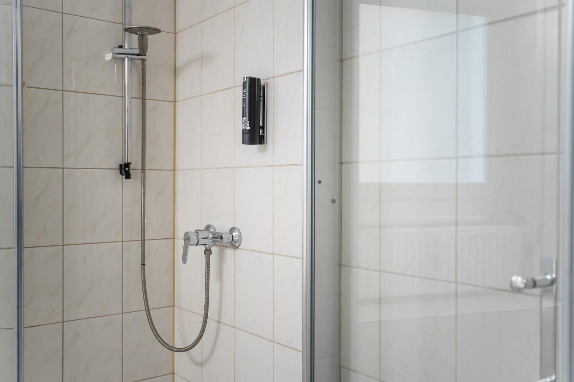 Spacious Family Apartment With 2 Bedrooms Berlin Bagian luar foto