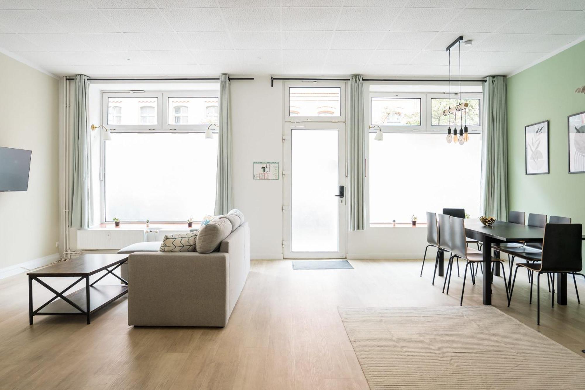 Spacious Family Apartment With 2 Bedrooms Berlin Bagian luar foto